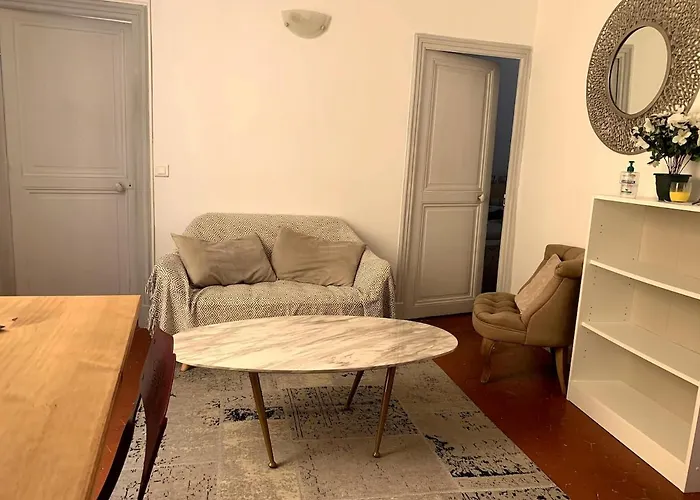 Cozy شقة مينتون